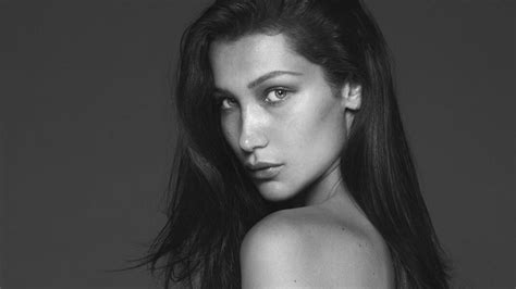 bella hadid nudes|Bella Hadid Poses Totally Nude For Stunning Shoot In Vogue。